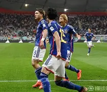 挪威运动员在足球赛事中取得胜利英文